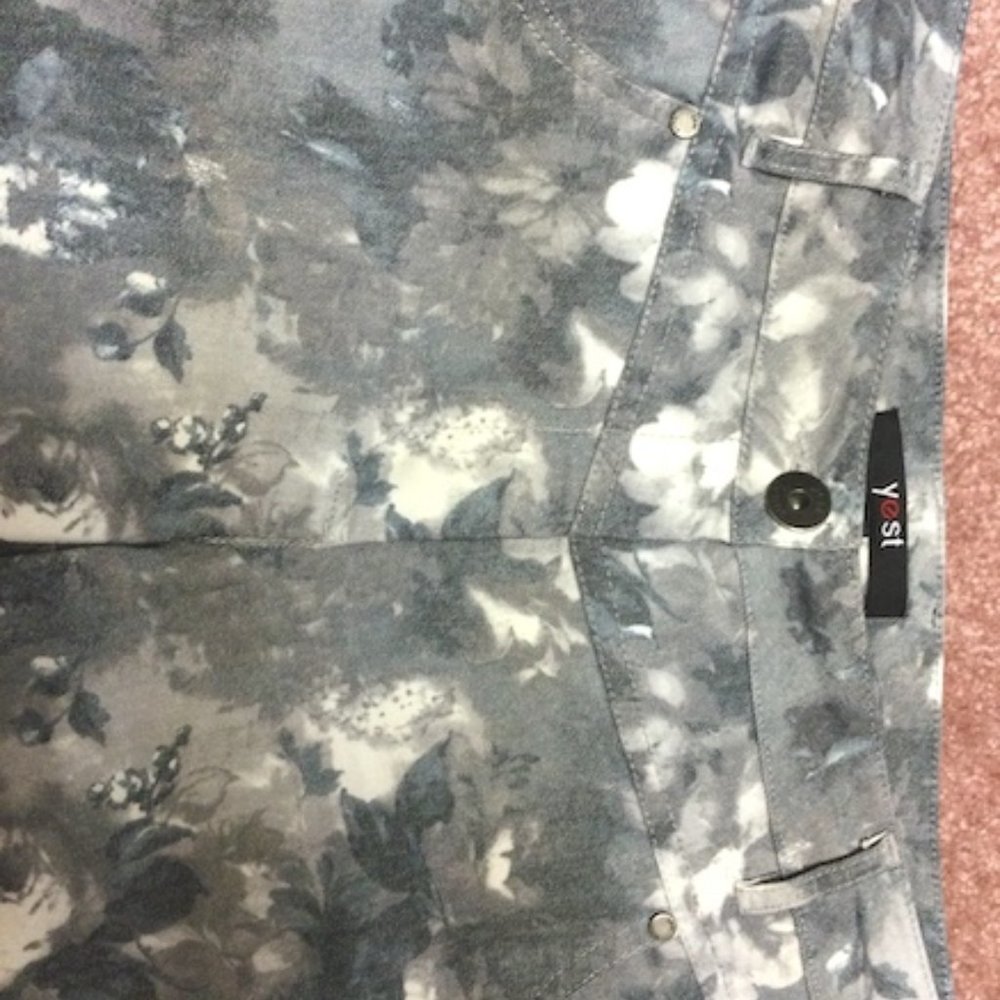 Pants - Picture 5 of 7